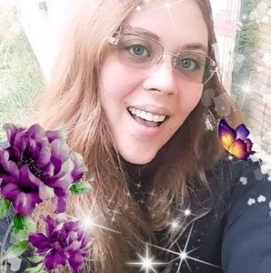 Meet your Posher, Vanora